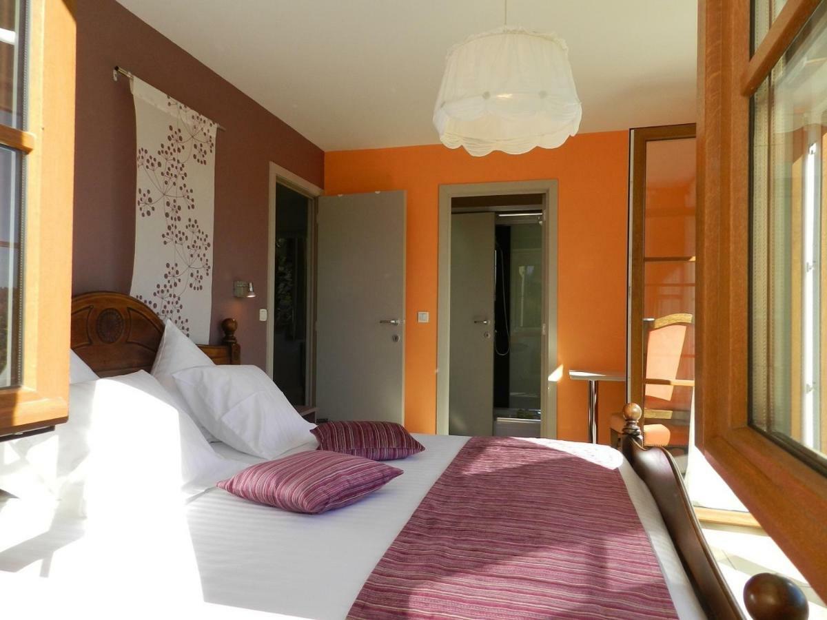 Gîte La Grenouillère Esqueheries Esterno foto