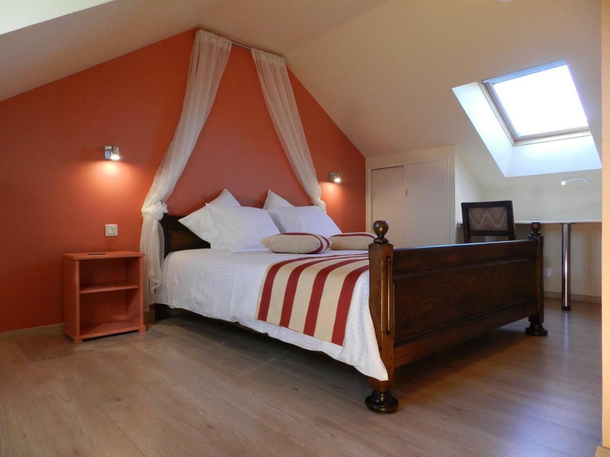 Gîte La Grenouillère Esqueheries Esterno foto